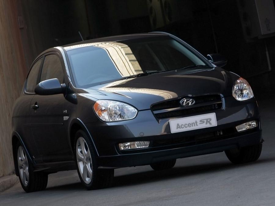 Hyundai Accent SR 3-Door 2008 года  (фото 7 из 8)